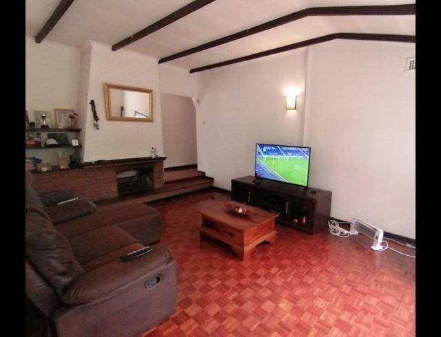 3 BEDROOM HOUSE SOLD IN MOSELEY PARK